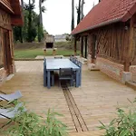 Compose De 2 Maisons Avec Cheminee Et Sauna *