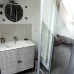 Nyaraló Compose De 2 Maisons Avec Cheminee Et Sauna Houdetot