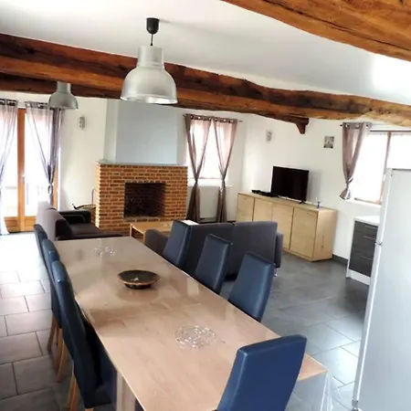 Compose De 2 Maisons Avec Cheminee Et Sauna Holiday home *