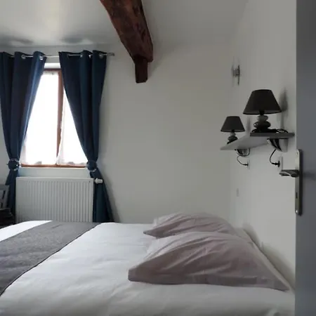 Compose De 2 Maisons Avec Cheminee Et Sauna