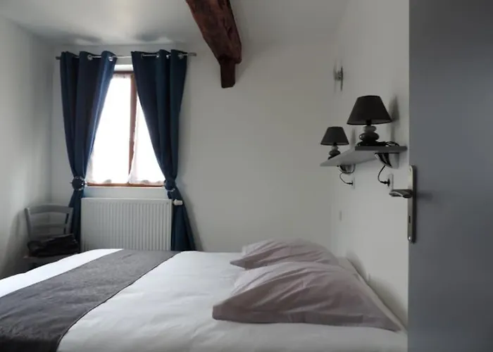 Compose De 2 Maisons Avec Cheminee Et Sauna